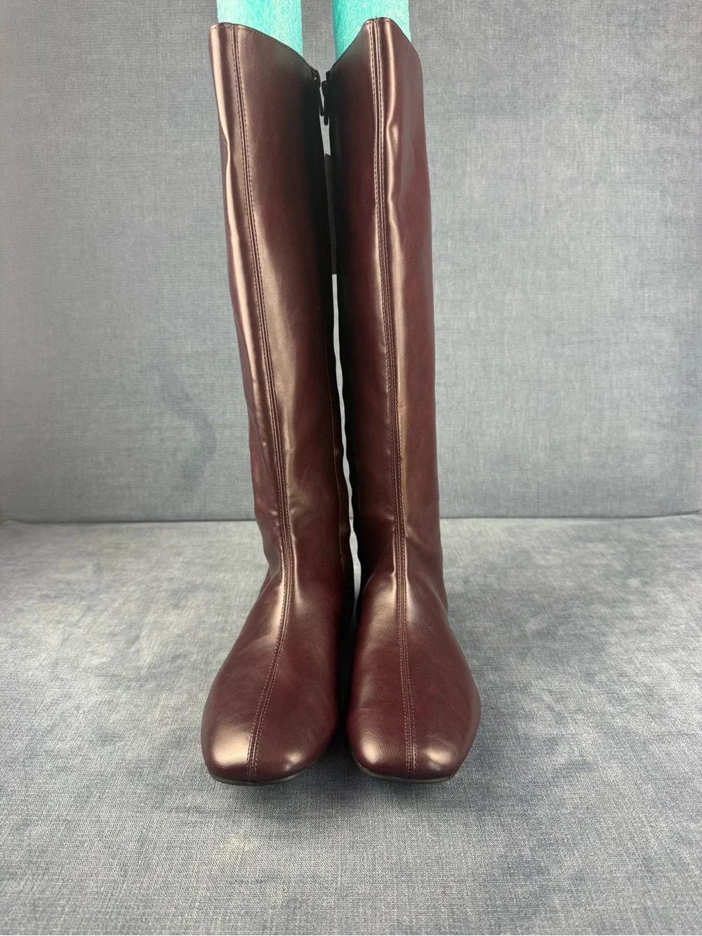 Time and Tru Womens Burgundy Faux Leather Zip Up Flat Rinding Boots SZ 7 New